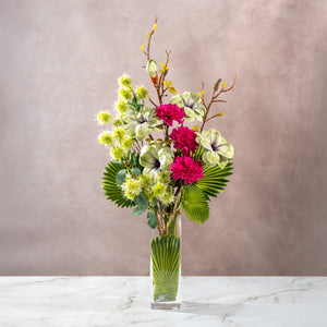 The Crimson Fan (Vase Included)