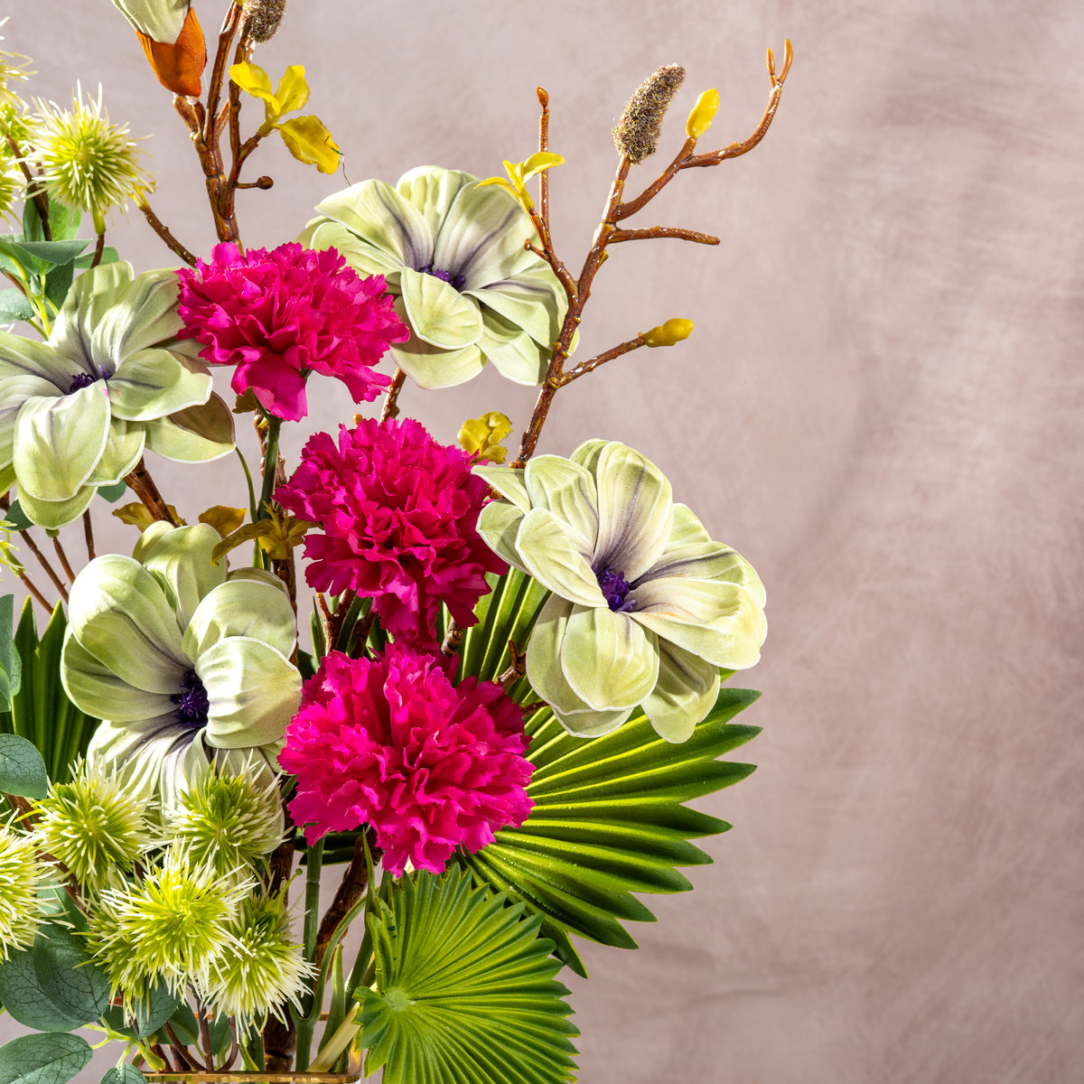 The Crimson Fan (Vase Included)