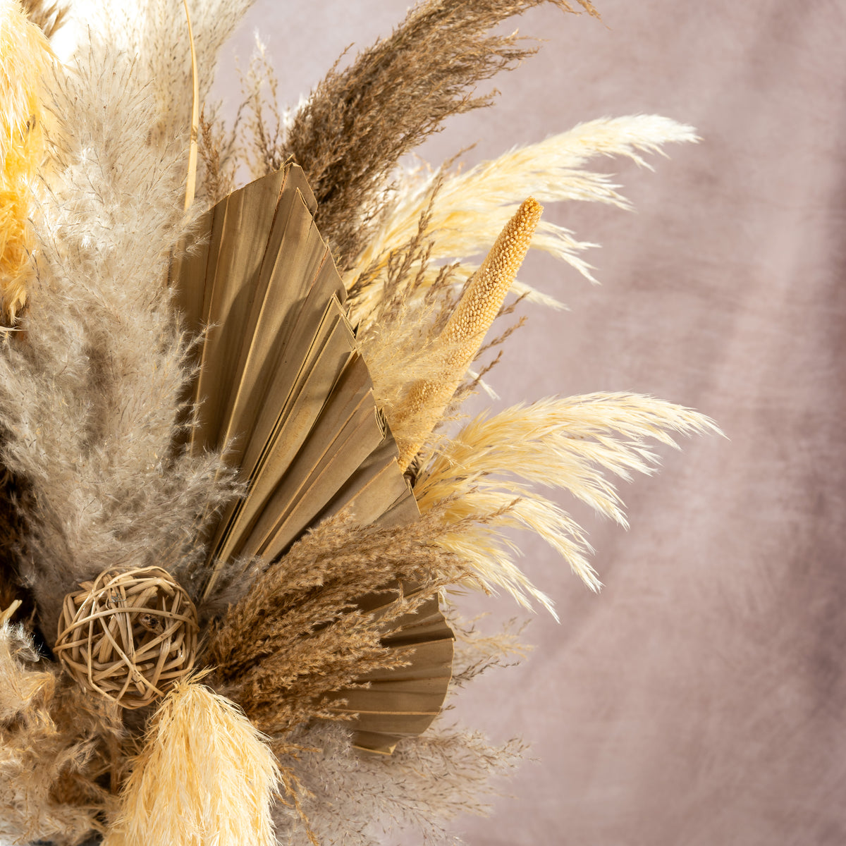 The Sahara Sands (Vase Included)