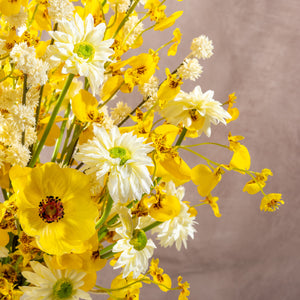 The Saffron Sunlight (Vase Included)